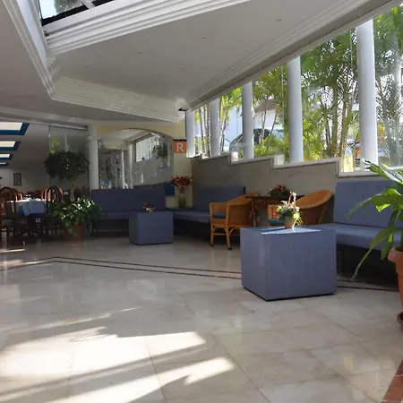 Pez Azul Aparthotel 3*